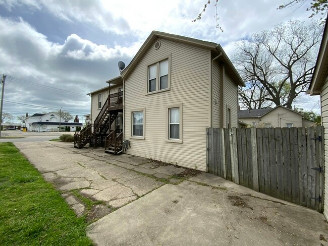Building Photo - 43 Southbound Gratiot Ave