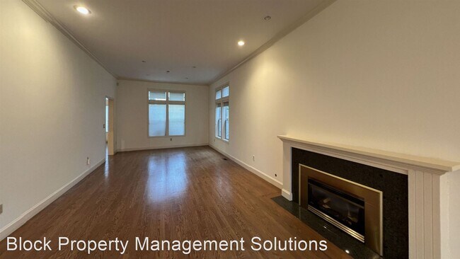 Foto del edificio - 3 br, 2.5 bath House - 2338 42nd Ave E