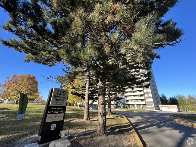 Building Photo - Wyldewood Apartments