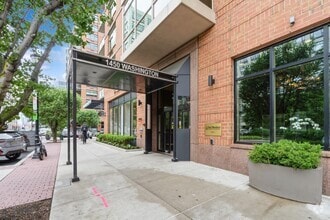 Building Photo - 1450 Washington St