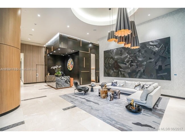 Foto del edificio - 45 SW 9th St