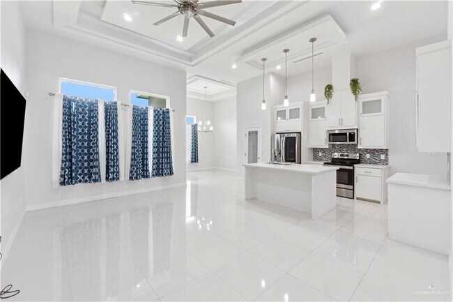 Foto del edificio - 28 Ozark Ave