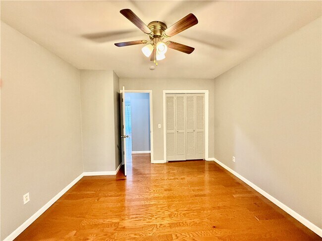 Foto del edificio - 20 Annette Ln