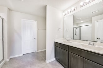 Building Photo - 2731 Bergen Bay Ln