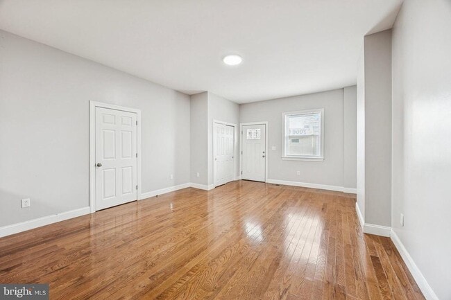 Building Photo - 4602 Longshore Ave