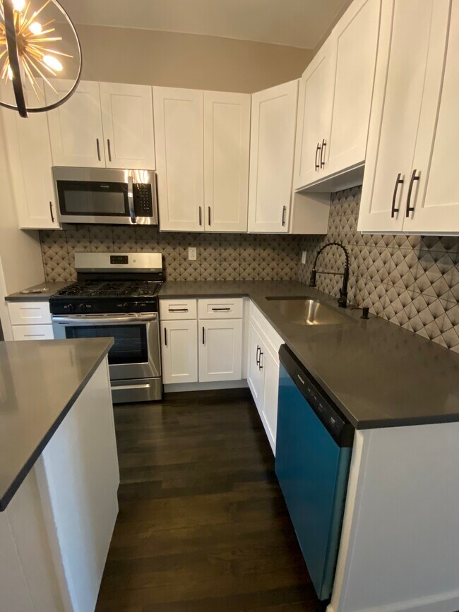 Foto del edificio - 3968 N Elston Ave