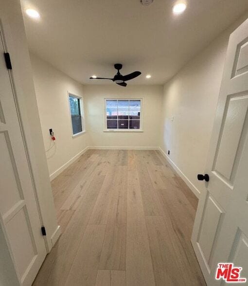 Foto del edificio - 1534 Mariposa Ave