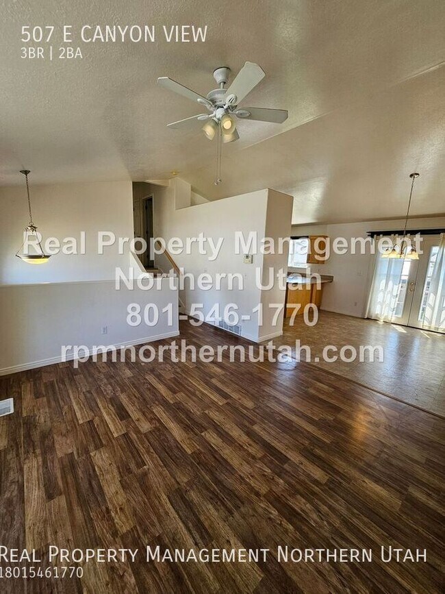 Building Photo - 507 Canyon View Dr