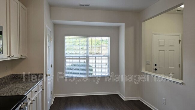 Building Photo - 134 Forthview Way