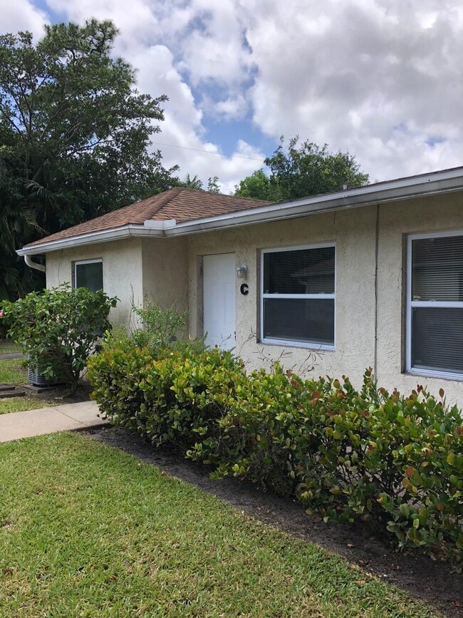 Building Photo - 5060 Sanctuary Way