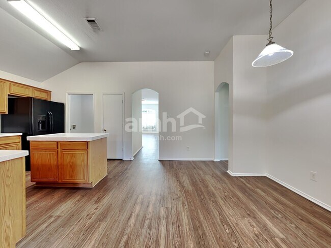 Foto del edificio - 1218 Taluca St