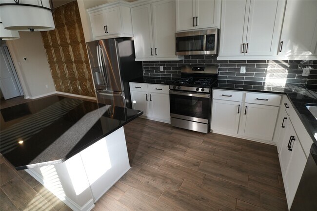 Foto del edificio - 4910 Anders Ln