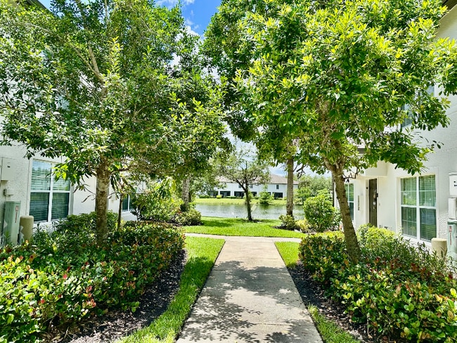 Building Photo - 9077 Gervais Cir