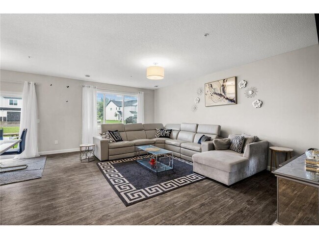 Foto del edificio - 2117 Cleveland Ln S