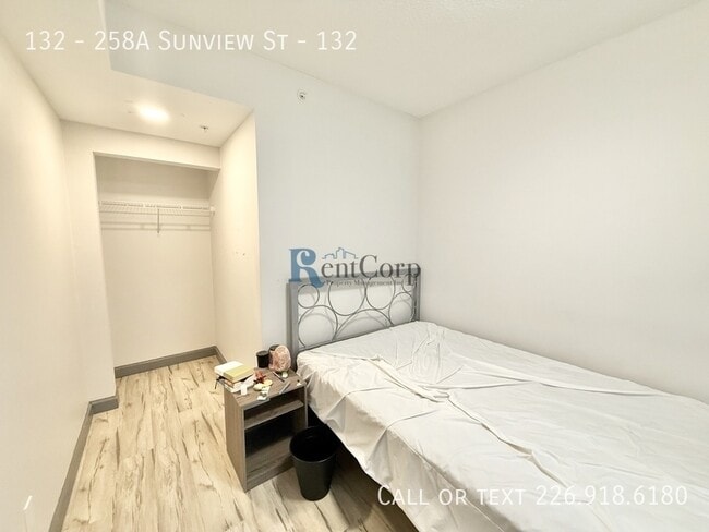 Photo du bâtiment - 258A-258A Sunview St