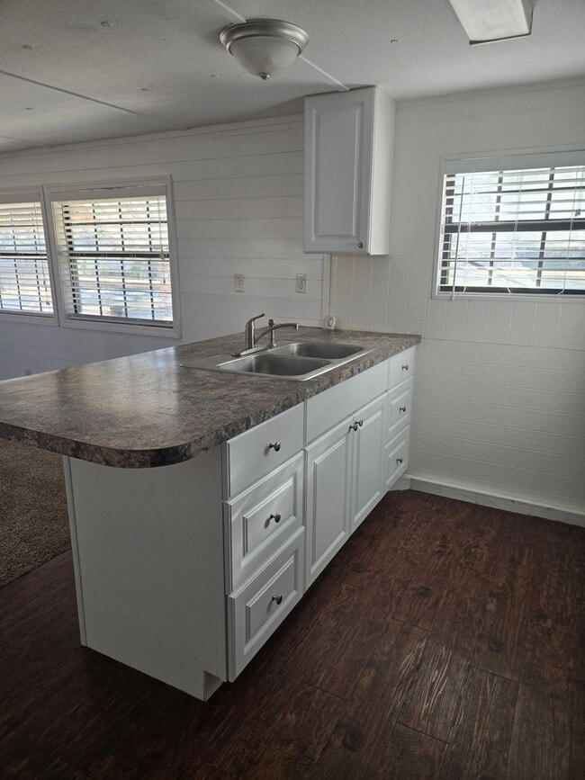 Building Photo - NO PET HOME! Very nice spacious two-bedroom mobile home located in the Cache area!