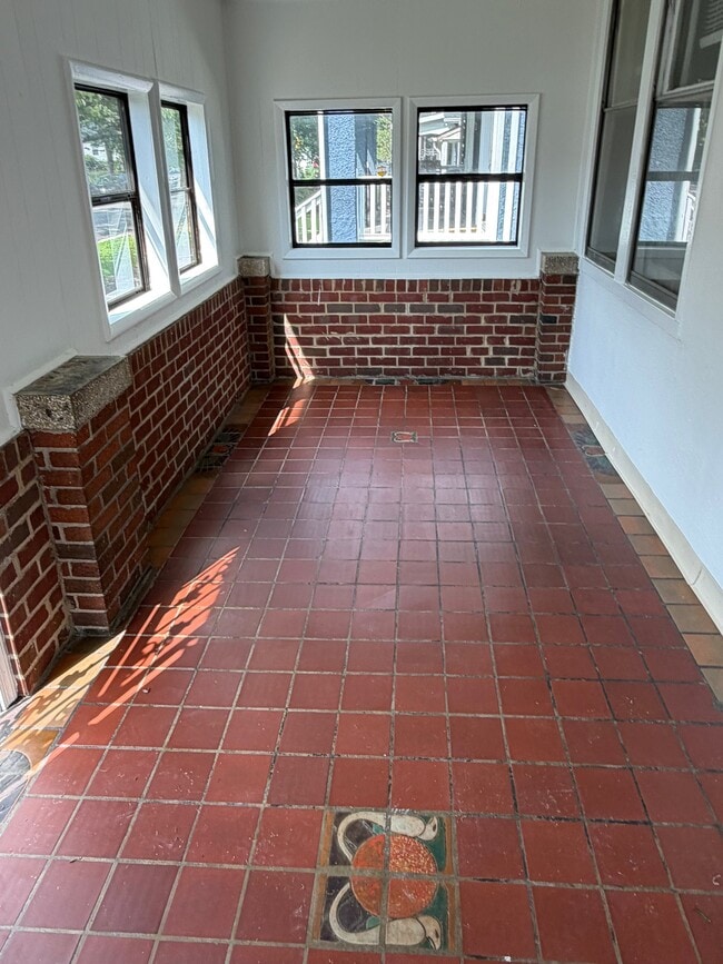 Building Photo - 3301 Delaware Ave