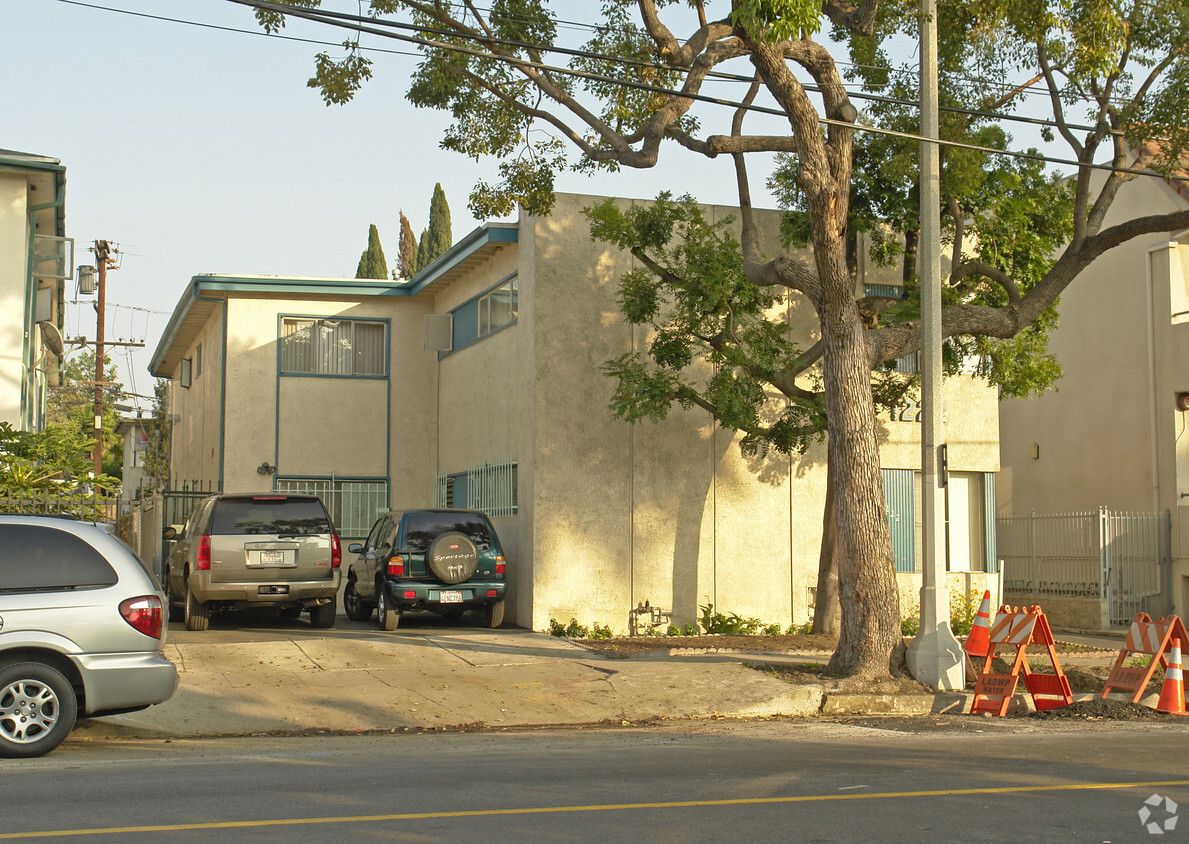 Building Photo - Hollywoodland Apartments