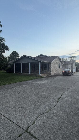 Foto del edificio - 3034 Fieldview Dr