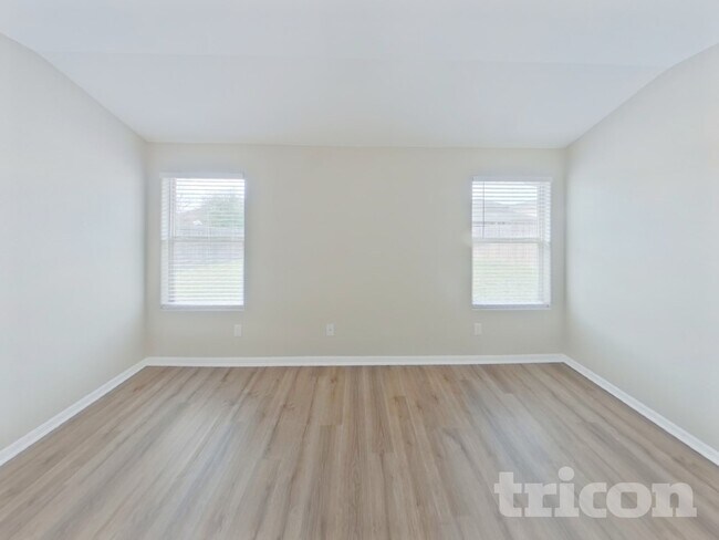 Foto del edificio - 752 Rutherford Dr