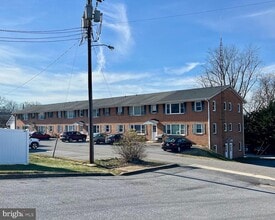 Building Photo - 201 MAIN St