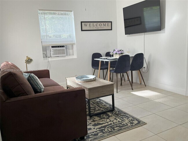 Foto del edificio - 1040 SW 28th St