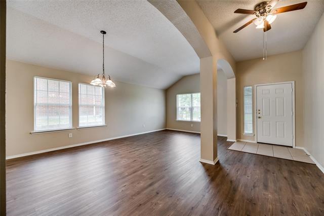 Building Photo - 3333 Pecan Shadow Way