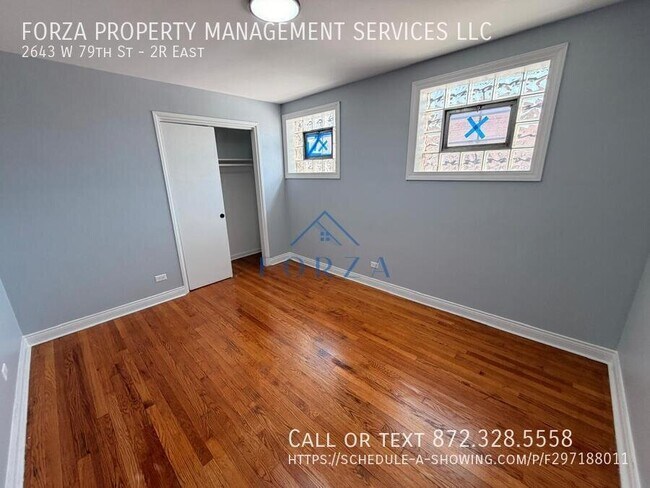 Foto del edificio - 2643 W 79th St