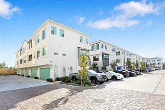 Building Photo - 507 S Andrew Ln