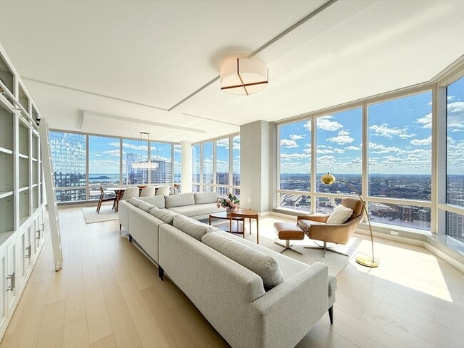 Building Photo - 1 Franklin St