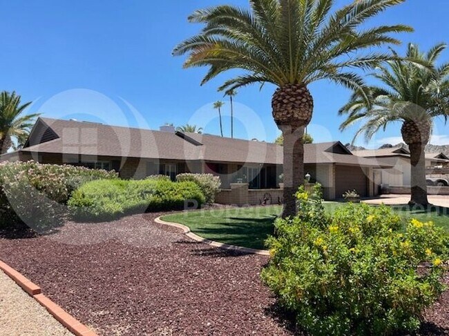 Foto del edificio - 2439 E Mercer Ln