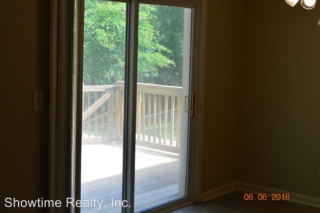 Building Photo - 3 br, 1 bath House - 805 50th Street