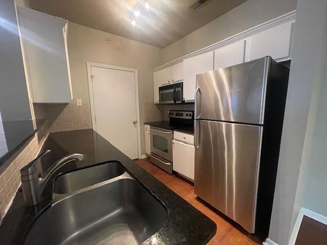 Foto del edificio - 4245 NE Meadow Creek Cir