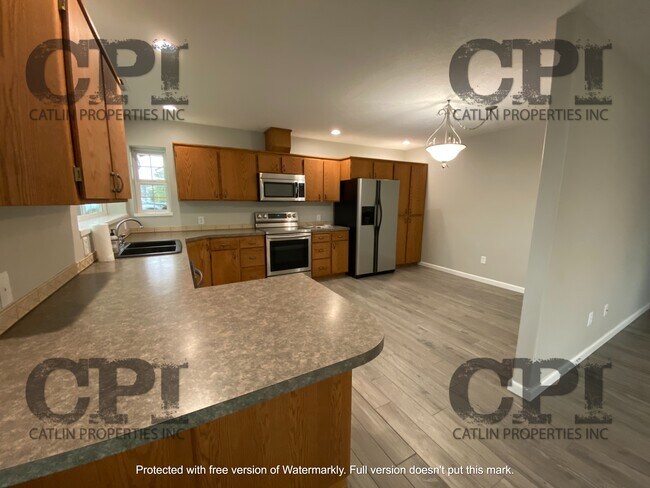 Foto del edificio - 744 Woodard Ave NE