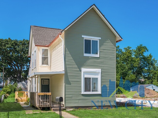 Building Photo - Renovated Spacious Two Bedroom in Franklinton