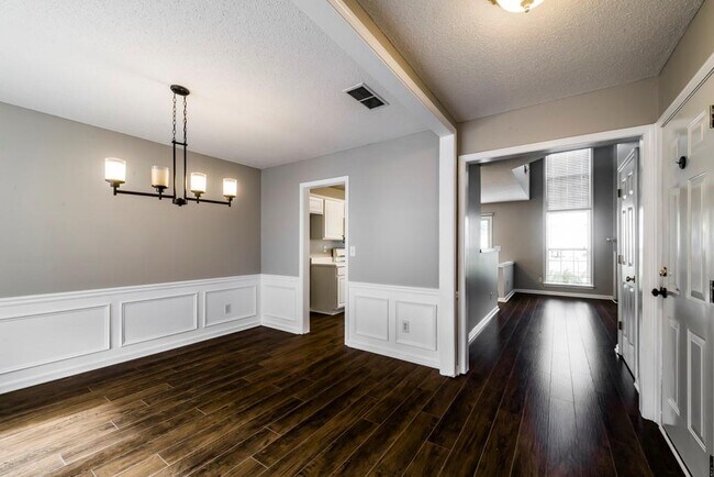 Foto del edificio - 4605 Whitfaire Ct