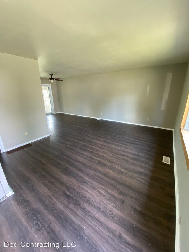 Building Photo - 3 br, 1.5 bath House - 1350 Bethany Lane