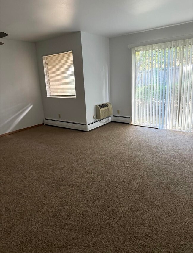 Building Photo - 9531 W Beloit Rd