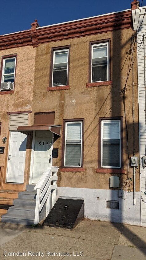 Primary Photo - 3 br, 1 bath House - 815 Newton Ave