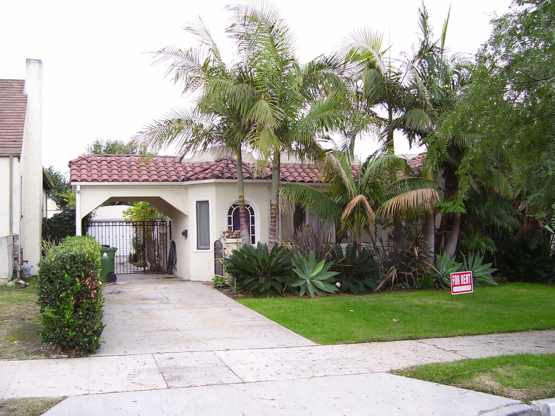 outside front of house - 1350 Curson S Ave (Los Angeles, CA)