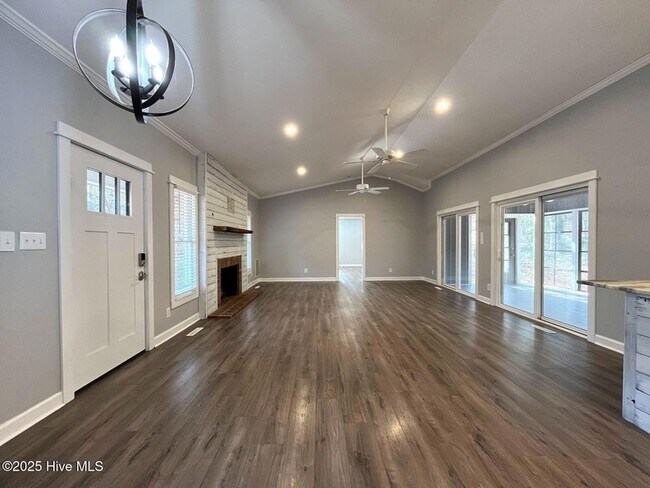 Foto del edificio - 105 Scuppernong Ct