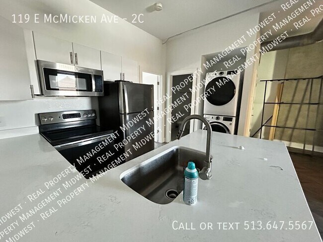 Building Photo - 119 E McMicken Ave