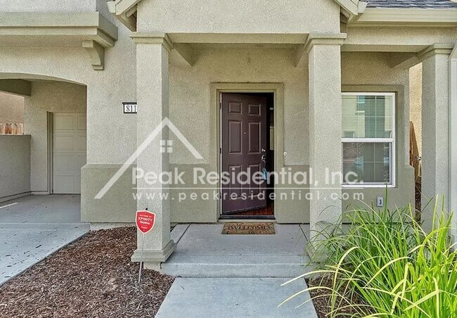 Foto del edificio - Newer 3bd/2.5 ba Home with 1 Car Garage in Gated Community