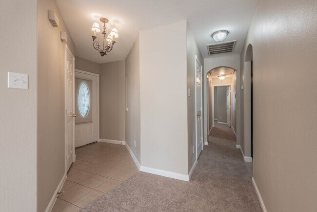 Building Photo - 10203 Azalea Village Dr