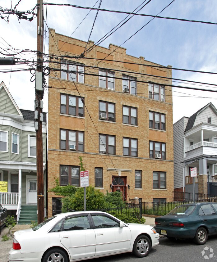 176 Fairview Ave, Jersey City, NJ 07304 Apartments in Jersey City, NJ