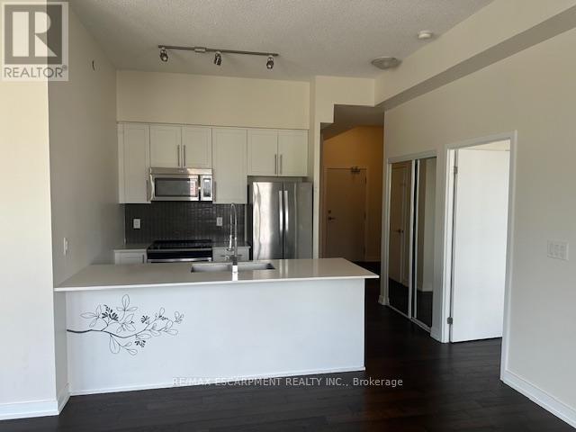 Photo du bâtiment - 326-4011-4011 Brickstone Mews