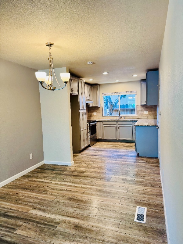Foto del edificio - 17205 Markross Ct