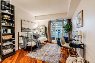 Building Photo - 8 Scollard St