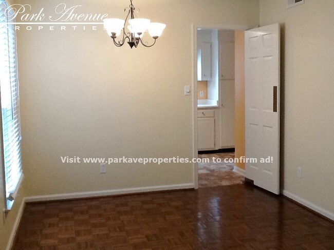 Building Photo - 122 Charlestowne Cir