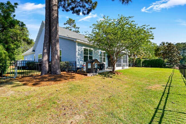 Foto del edificio - Spectacular 4 Bedroom/3.5 Bath Home in Ham...